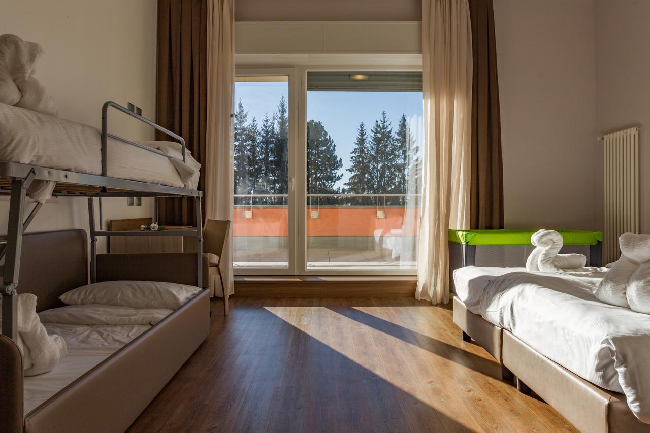 Hotel Milano Fondo Kültér fotó